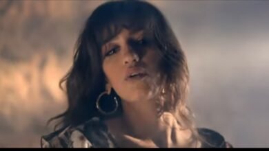 مابيل شديد تستقبل العام الجديد برائعتها what is love
