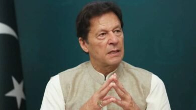 محكمة باكستانية تقضي بسجن عمران خان 3 سنوات بعد إدانته بتهم تتعلق بالفساد