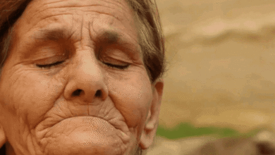 السورية زيزوف علي.. سيدة عين الورد تشعل مواقع التواصل