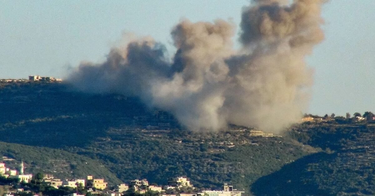 تفجيرات إسرائيلية في القنطرة وأرنون وحولا وانهيار جزء من جبل وفق الوكالة