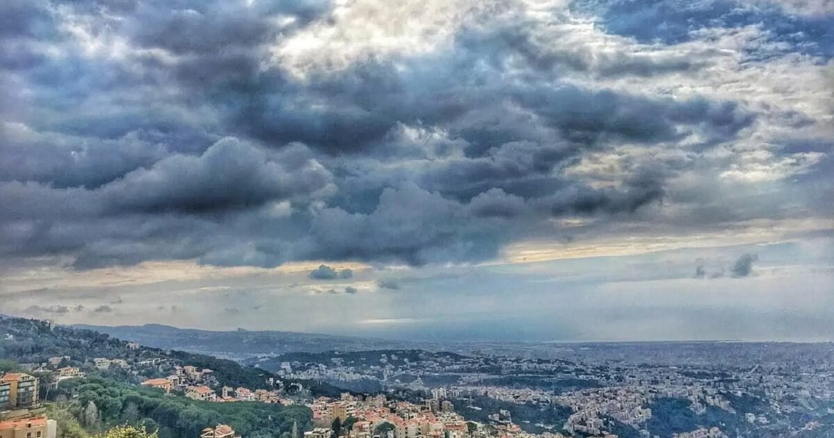منخفض جوي يقترب من لبنان بعد موجة الحر.. تراجع الحرارة وأمطار متفرقة خلال عطلة نهاية الأسبوع