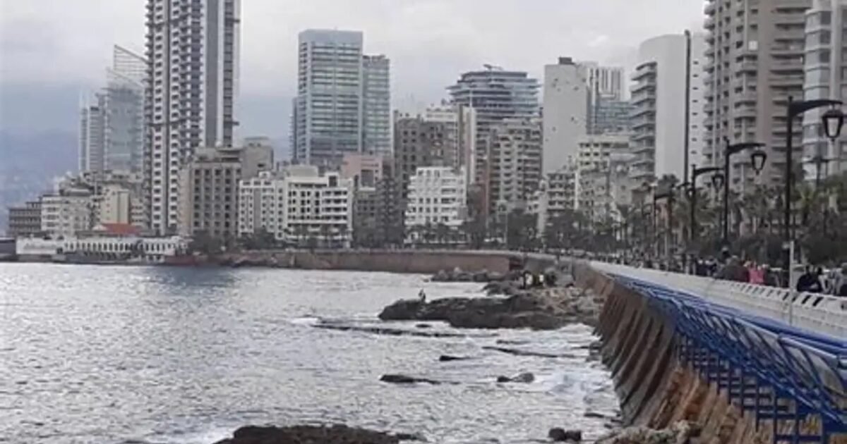 مصلحة الأرصاد والدفاع المدني تحذران: منخفض جوي يضرب لبنان وسيول وتيارات بحرية
