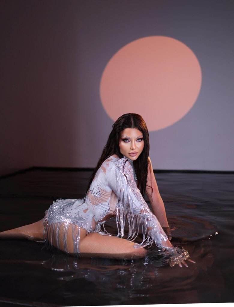 مقطع رولا يموت «Maniac Psycho Toxic» يسبق إطلاق مشروع ROLA POP - أرشيف غوغل وبينغ