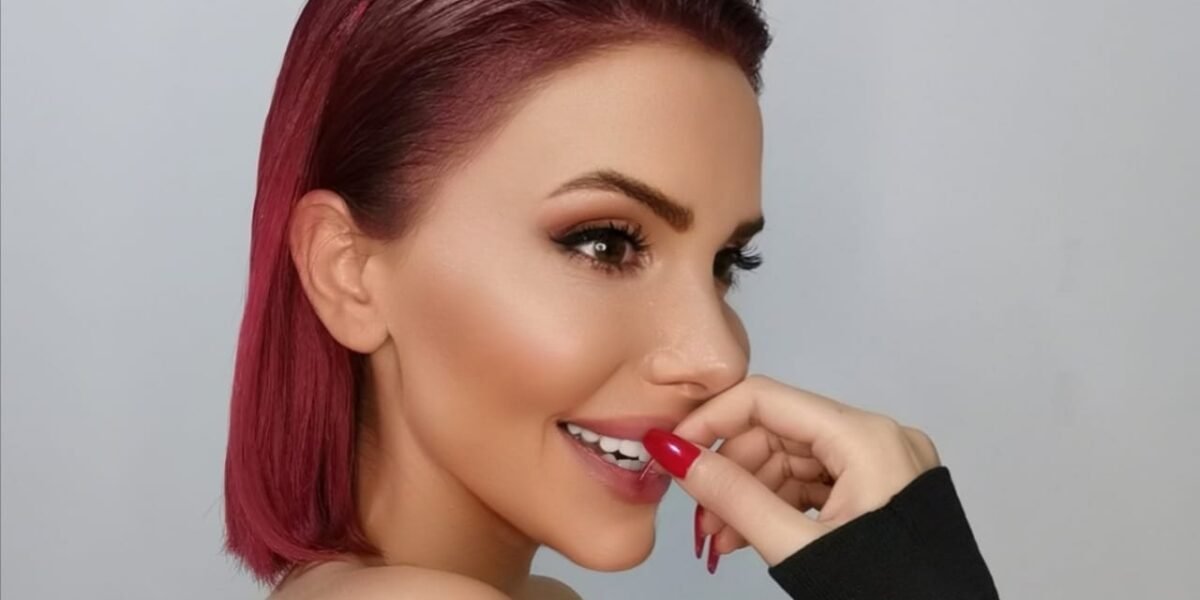 مونيانا مقهور تتلقى نفحات ميهيريت الإيجابية