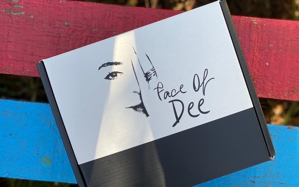 صورة مميزة: Face of Dee تتعامل مع مصانع انتاجية عدّة في انحاء العالم