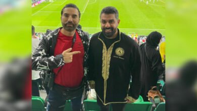 أحمد سليمان رفقة الدكتور سمايلي في ليلة تأهل المغرب
