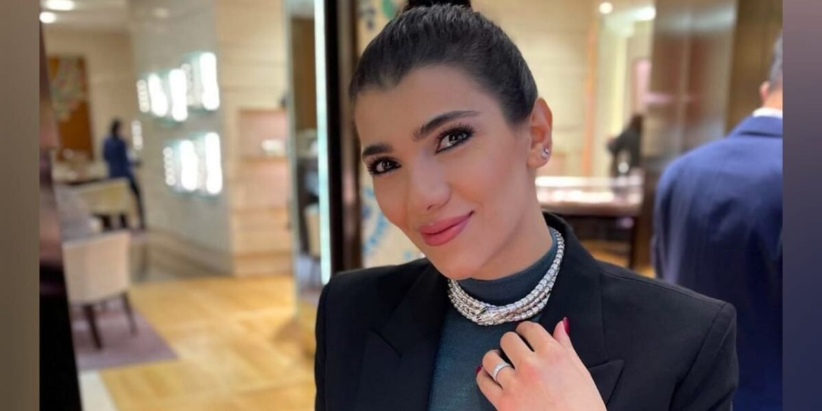 صورة مميزة: أنوار ابو حمدان تخطف الأنظار بإطلالة أنيقة
