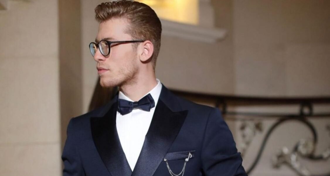 الإعلامي علي ياسين يُرجىء فكرة تقديم برنامج أسبوعي لهذه الأسباب! - صورة مميزة صورة مميزة: الإعلامي علي ياسين يُرجىء فكرة تقديم برنامج أسبوعي لهذه الأسباب!
