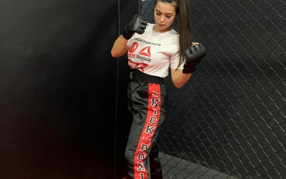 صورة مميزة: الإعلامية Maya Kawas تهوى رياضة الكيك بوكسينغ/ Kickboxing