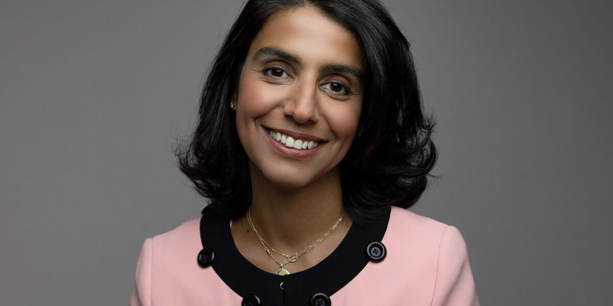 الباحثة في شؤون التنمية الكويتية عالية فيصل الخالد تتناول موضوع قضية الجنسية لأبناء الكويتية