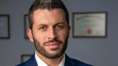 الدكتور جورج زيادة يسلط الضوء على عملية شفط دهون الخد