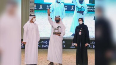 الشاعر محمد سعيد الهاجري يقطف ثمار نجاحه على شاشة الشارقة وعلى مواقع التواصل الاجتماعي.