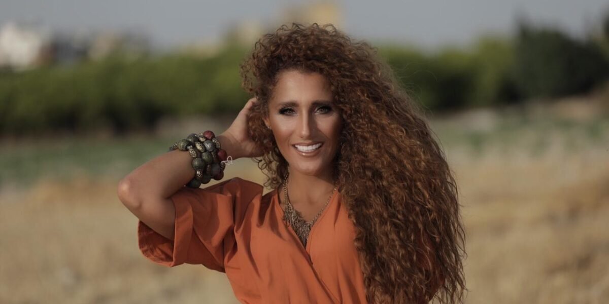 الممثلة سالي بسمة توجه رسالة للبنانيين عبر الانستغرام