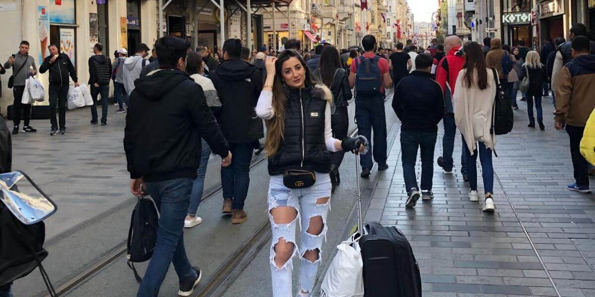 الموديل جوانا مسعد تعشق السفر والمغامرات