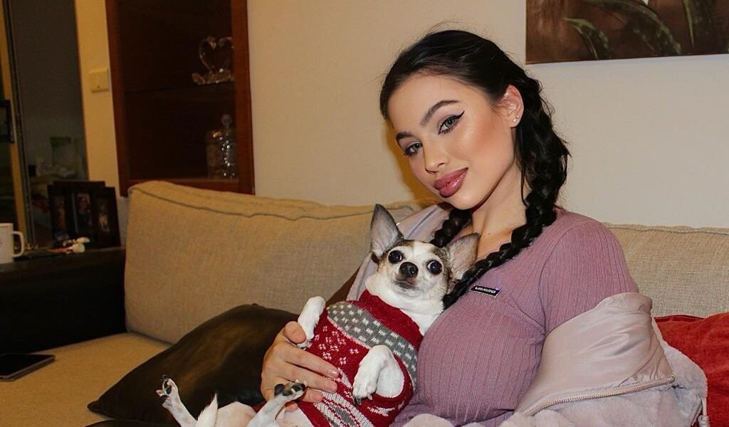 صورة مميزة: خبيرة التجميل مايا قواس تدعو إلى الرفق بالحيوانات
