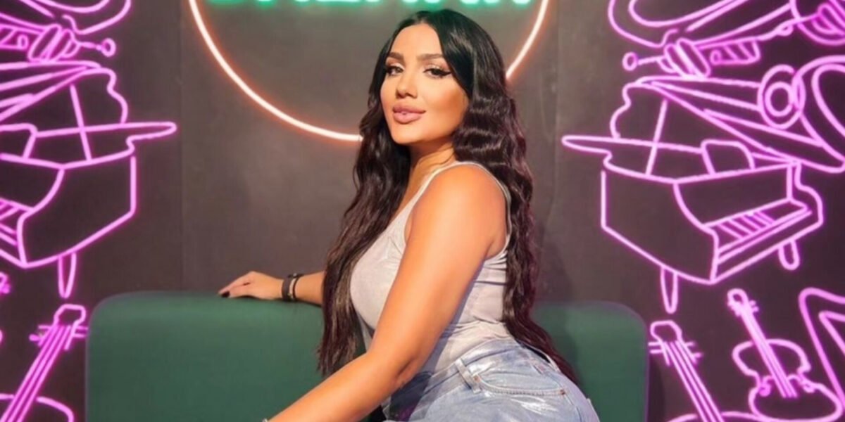 من هي نوال حدشيتي؟ - صورة مميزة صورة مميزة: من هي نوال حدشيتي؟